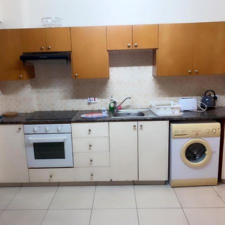 Larnaca Beach Apartment Exterior photo